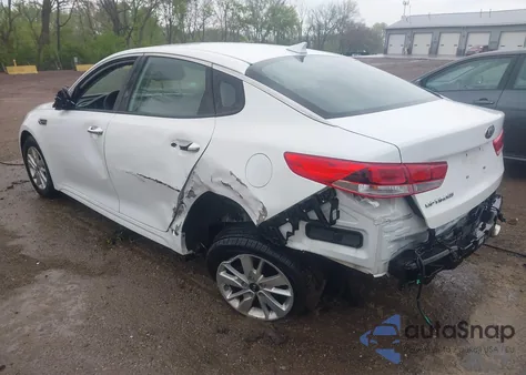 2018 Kia Optima Lx z USA, uszkodzony, nr VIN 5XXGT4L38JG236267